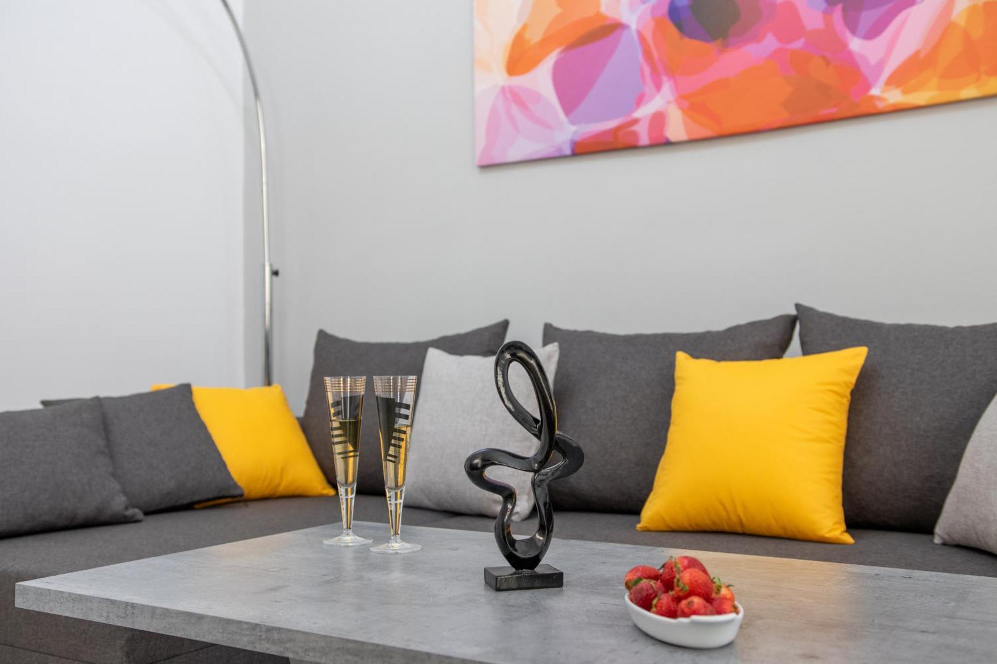 H4 Art Sparta Apartment المظهر الخارجي الصورة
